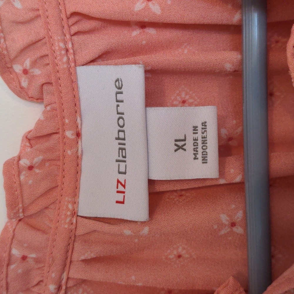 Women's Peach Tie-Neck Short Sleeve Top - Picture 4 of 7